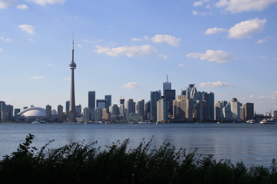 Toronto Expat Life—What You Need to Know About the City.